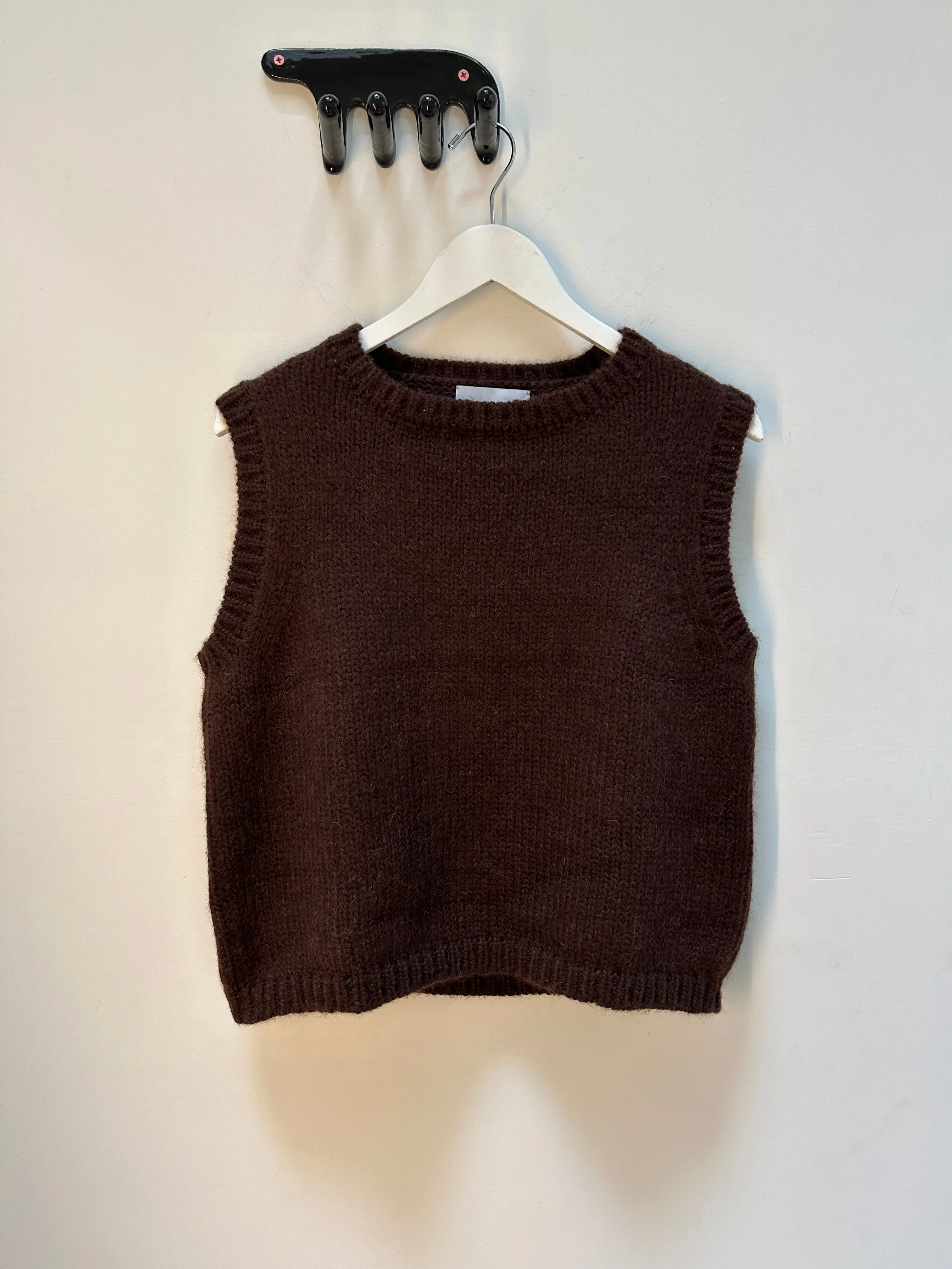 Sabine Sweater Vest- Chocolate