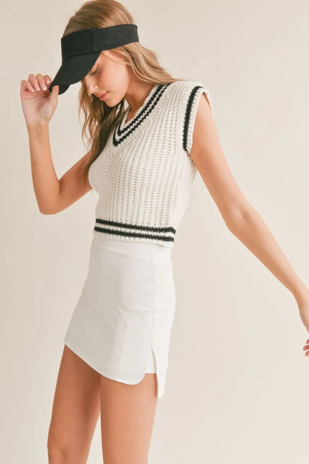 Women's Country Club V-Neck Sweater Vest | Ivory Black