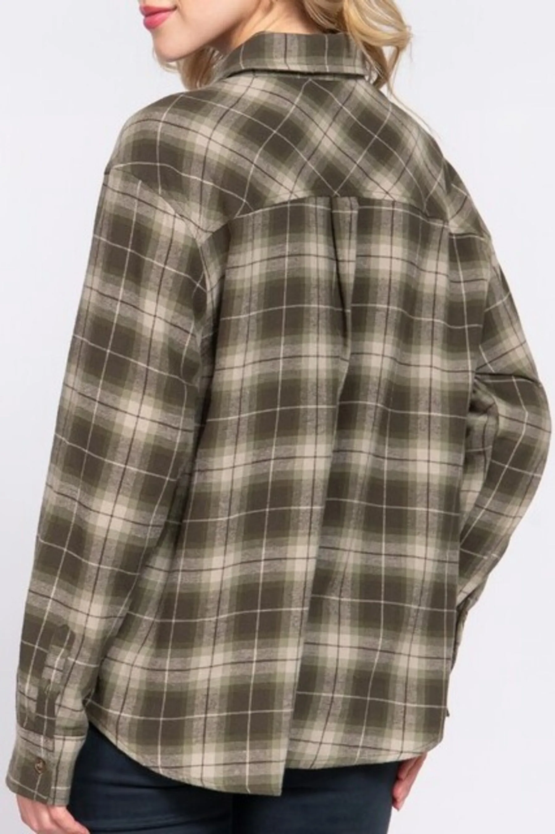 Women's Long sleeve notched collar plaid shirt