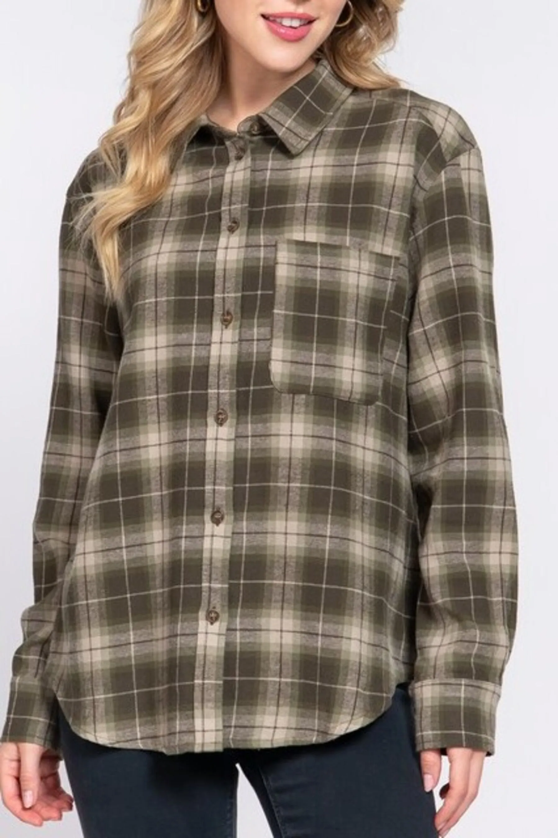 Women's Long sleeve notched collar plaid shirt